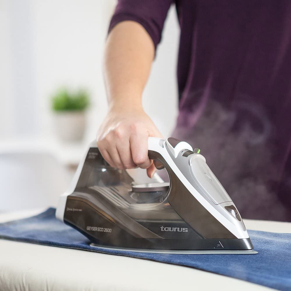 Taurus Steam Iron GEYSER ECO 2600