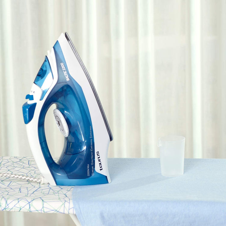 Taurus Steam Iron BALTIC 2200