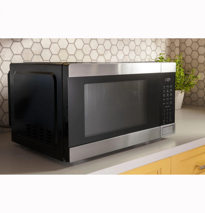 GE Appliances 28L / 1.0 cuft Capacity Countertop Convection Microwave Oven with Air Fry JES1109RRSS